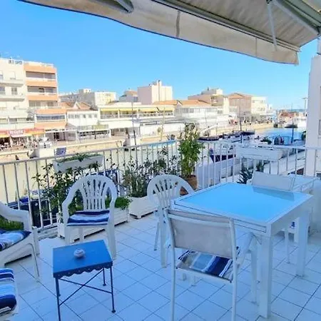 Lejlighed Chez Ginou Vue Imprenable Sur Le Canal Et La *