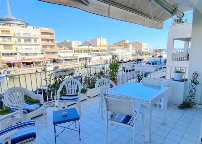 Apartament Chez Ginou Vue Imprenable Sur Le Canal Et La *